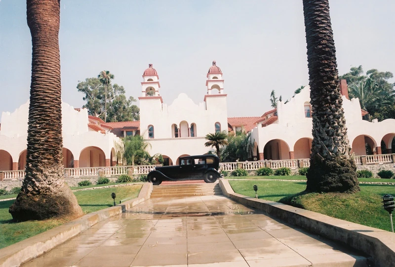 Royal Daimler photograph 5